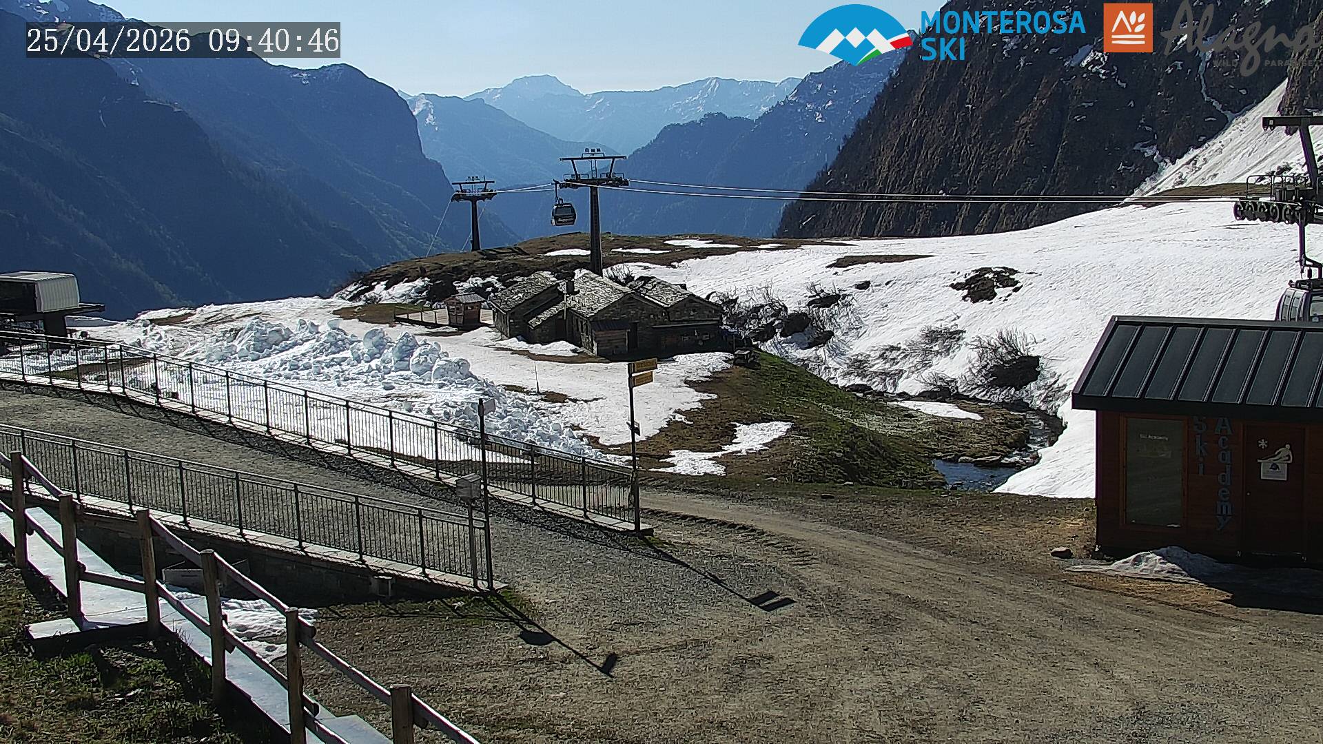 immagine della webcam nei dintorni di Punta Indren: webcam Alagna Valsesia